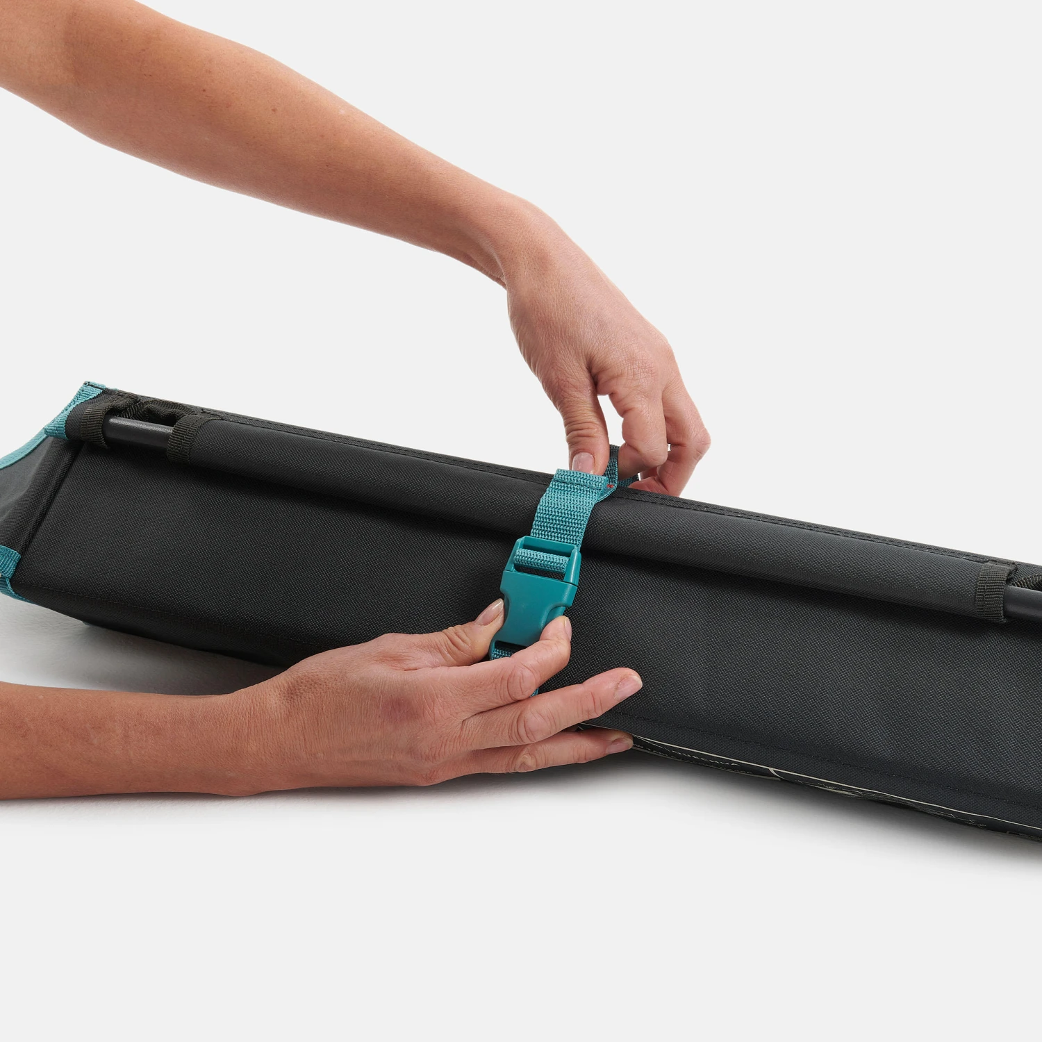 Quechua LOW FOLDING CAMPING TABLE MH100 Grey 12 Quechua LOW FOLDING CAMPING TABLE MH100 Grey - Image 10