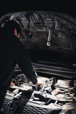 NEBO Newton 750 Lumen Torch -Camping Equipment k4cfd48b3c137219fd958940ab6c9191f