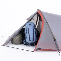 3 Man Tunnel Trekking Tent - MT900 Ultralight -Camping Equipment k53d83b46cff37febc7cfc602613592de
