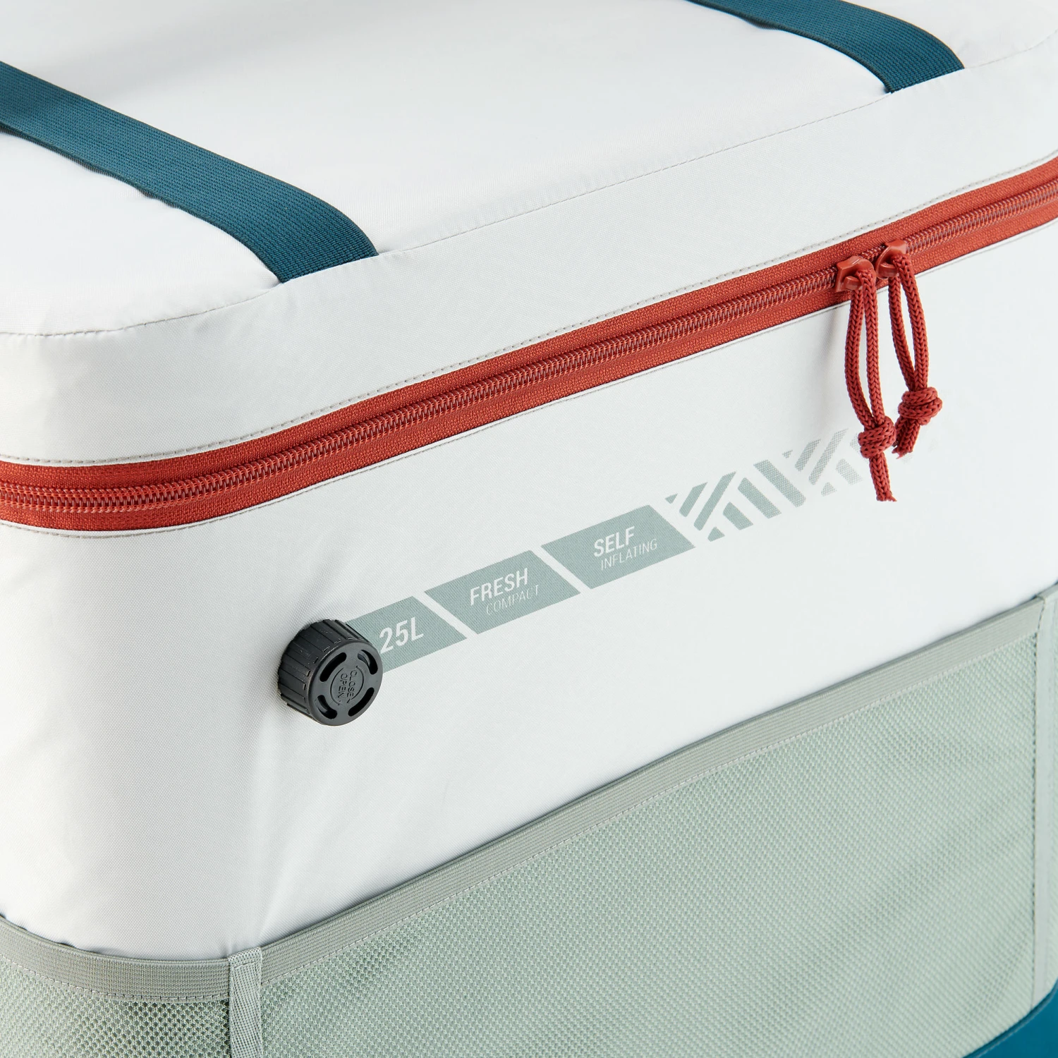 Quechua Camping Flexible Cooler - 25 L 11 Quechua Camping Flexible Cooler - 25 L - Image 9