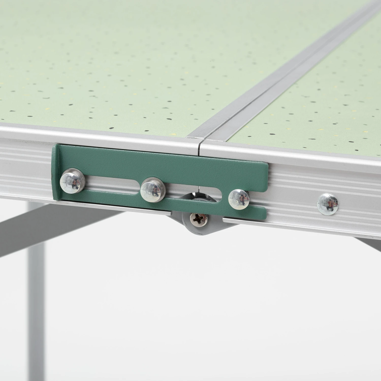 Quechua FOLDING CAMPING TABLE - 4 PEOPLE 10 Quechua FOLDING CAMPING TABLE - 4 PEOPLE - Image 8