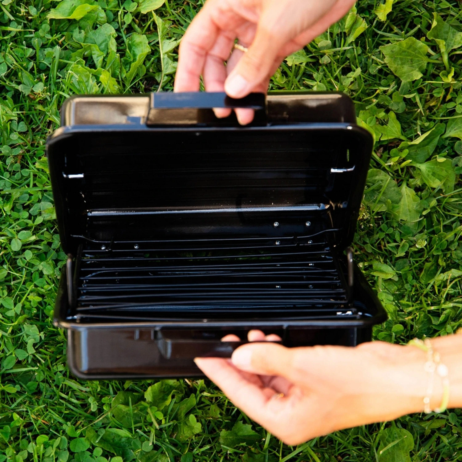 Portable Stainless Steel Compact ECO BBQ For Camping & Travel 6 Portable Stainless Steel Compact ECO BBQ For Camping & Travel - Image 4